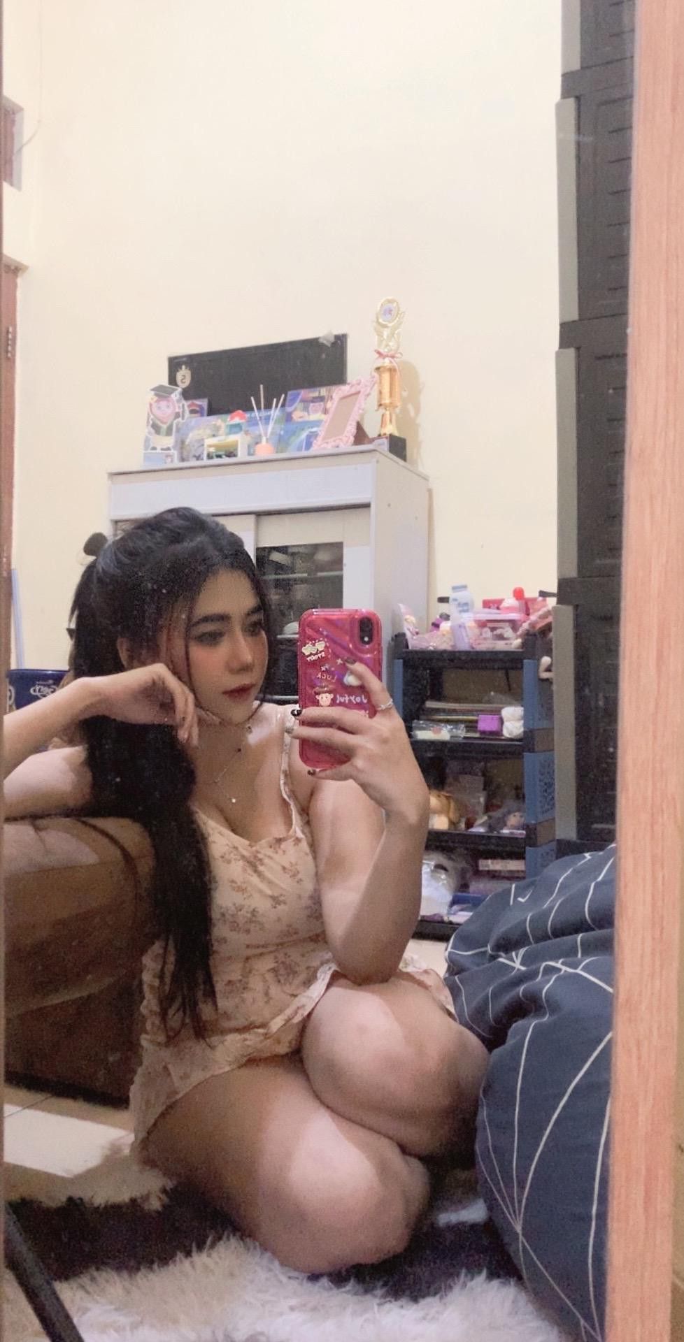 Cerita Sex Ku Ngentot Dengan Karyawan Baru