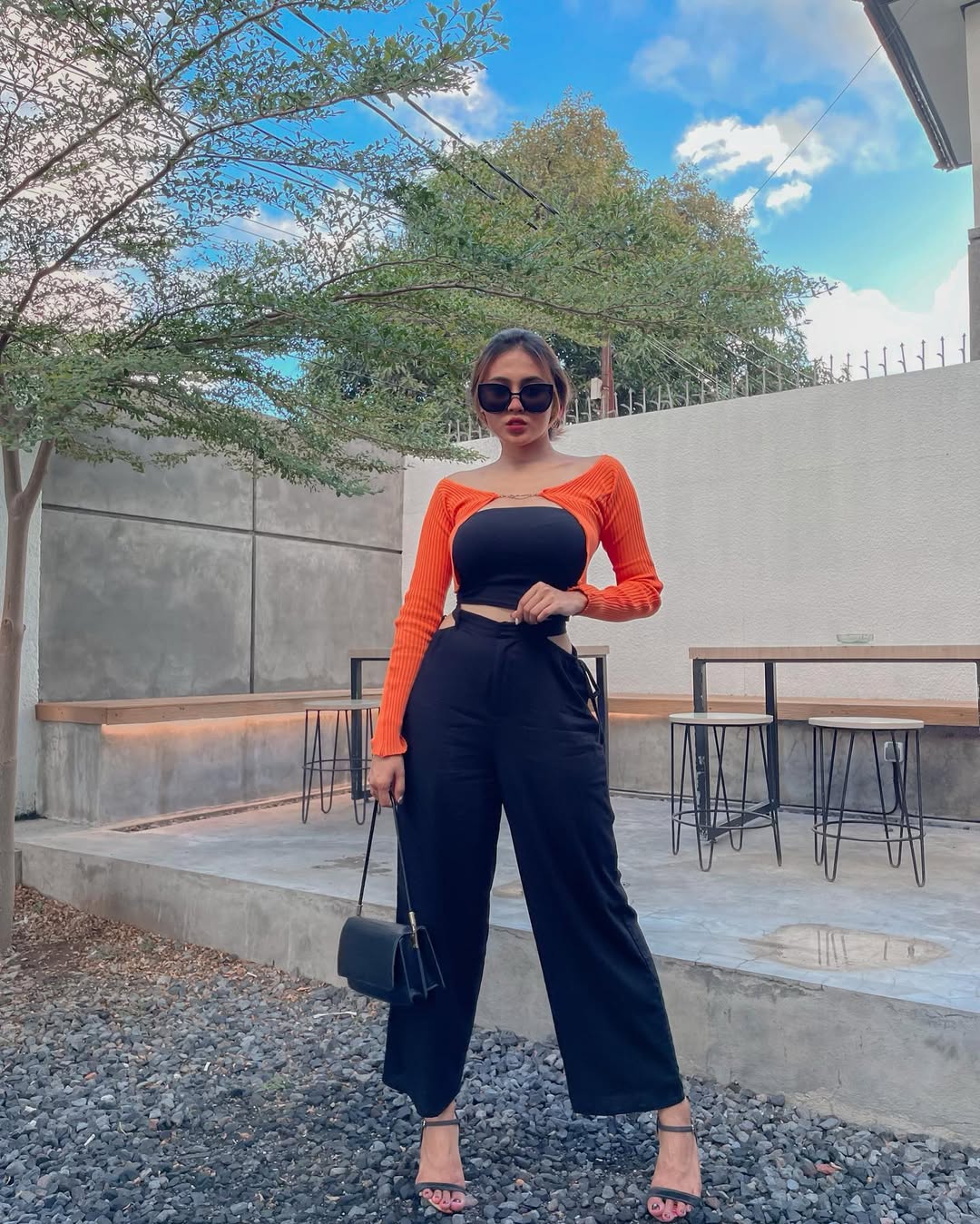 Cerita Sex Ku Tetangga yang Doyan Genjot