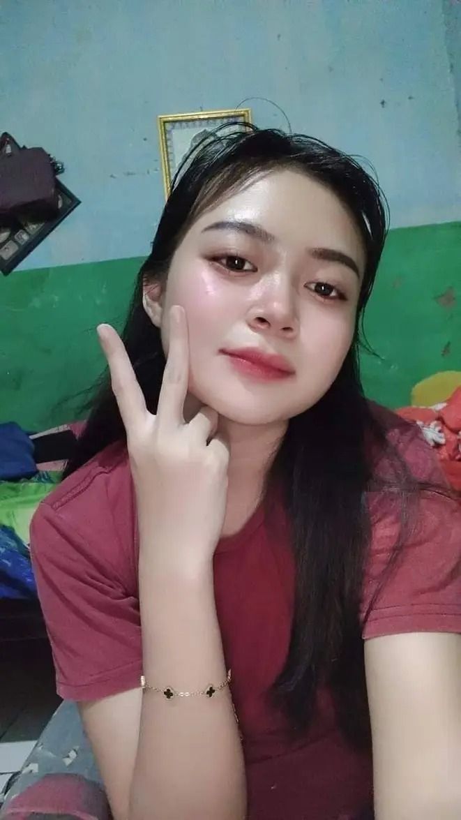 Cerita Dewasa Menikmati Safira Anak janda 1